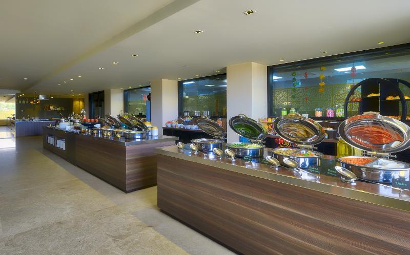 Davanam Sarovar Portico Suites Bangalore Exterior foto