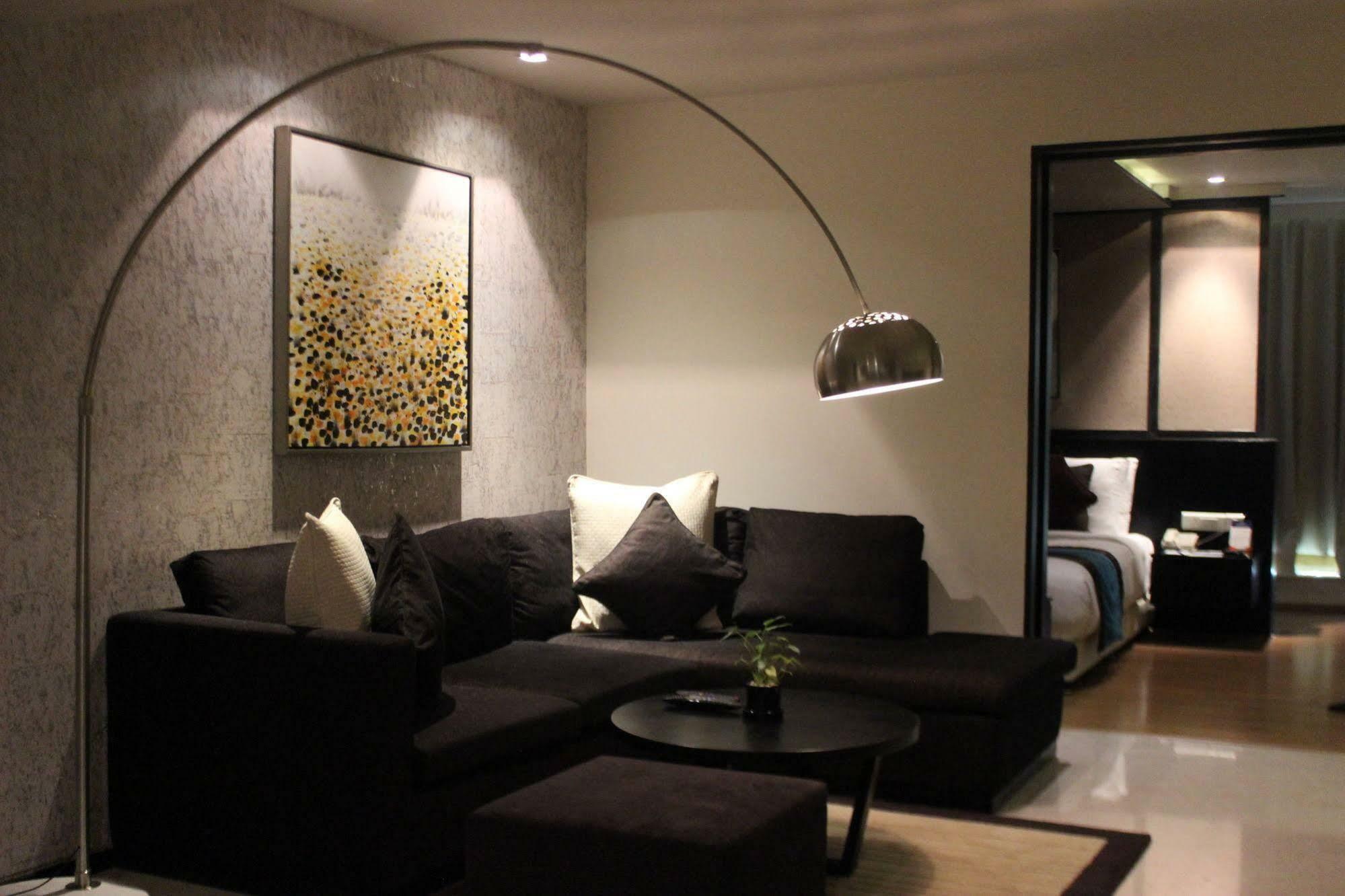 Davanam Sarovar Portico Suites Bangalore Exterior foto
